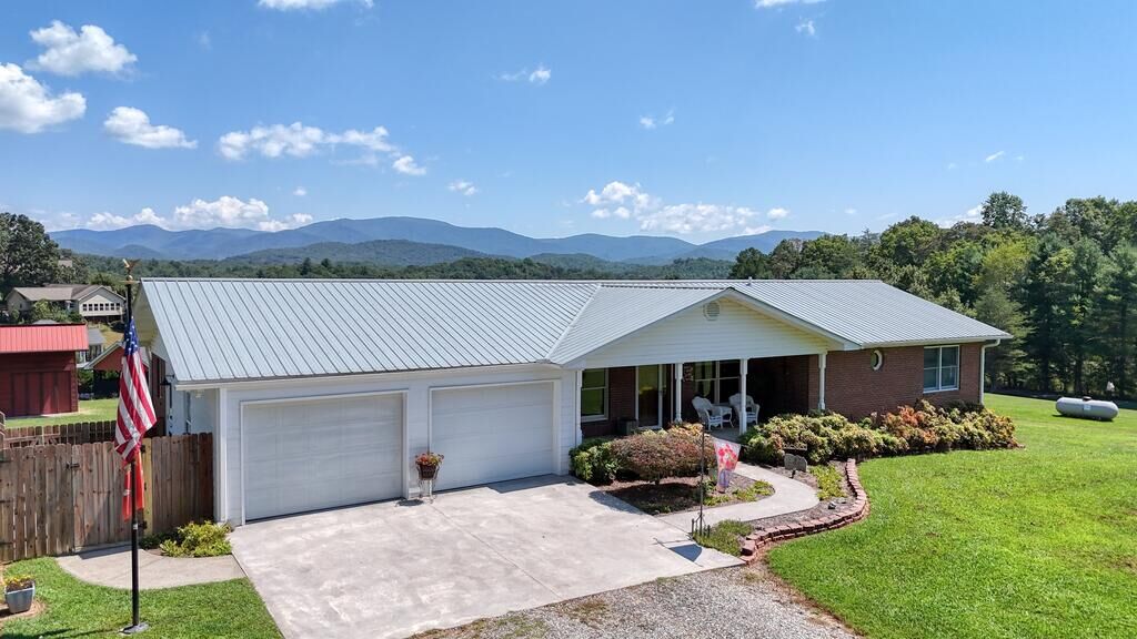 Property Photo: 1274 Owltown Road GA 30512