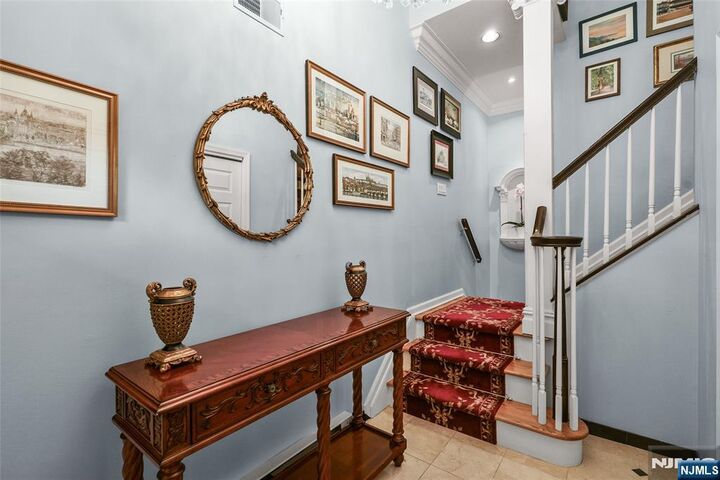 Property Photo: 4 Windsor Court NJ 07458