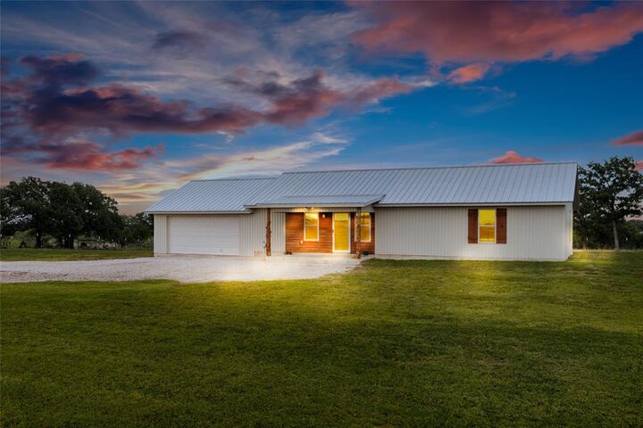 Property Photo: 493 Browning Road TX 76228