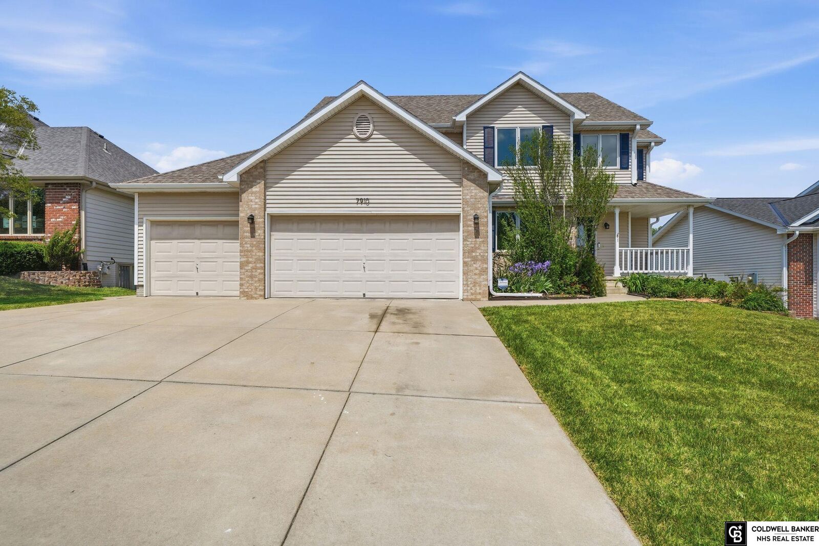 Property Photo:  7910 Red Oak Road  NE 68516 