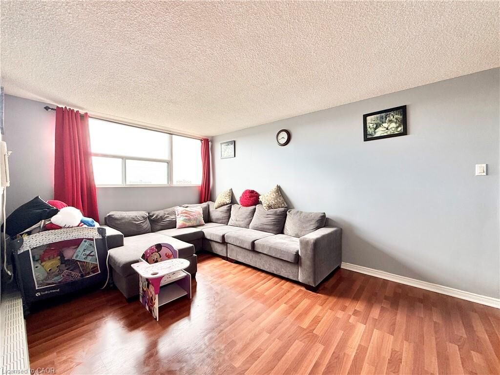Property Photo:  2900 Battleford Road 1013  ON L5N 2V9 