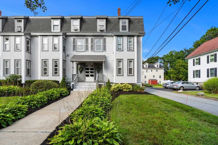 Property Photo:  12 Maple Ave 3  MA 01810 