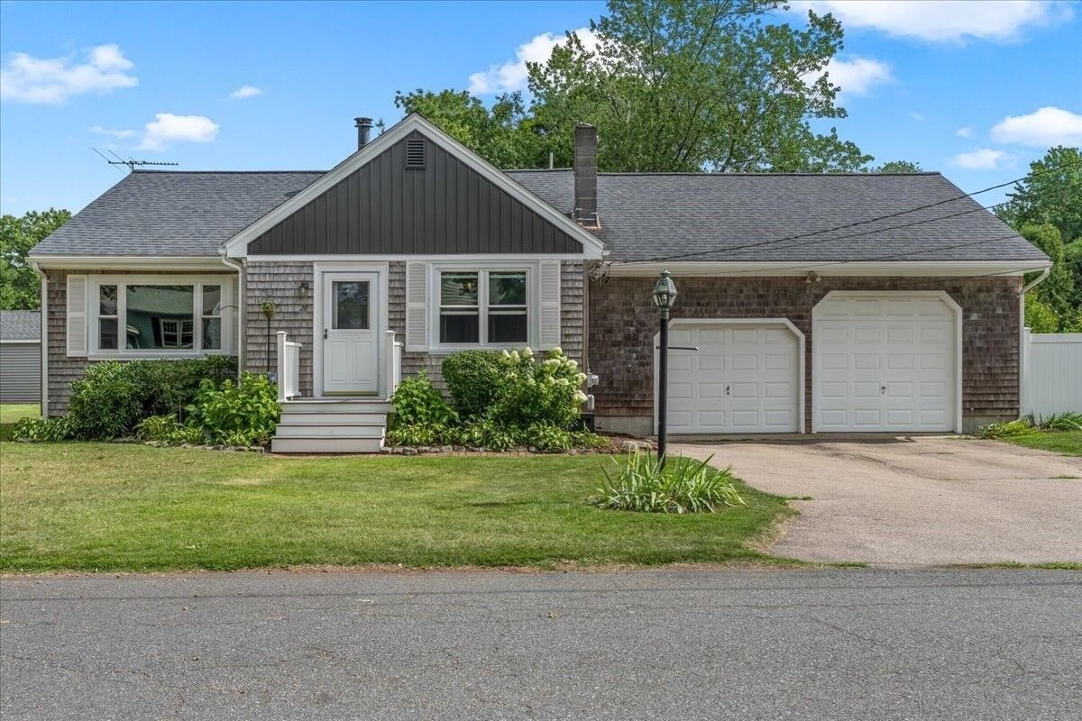 Property Photo:  20 Mayflower Road  MA 02766 