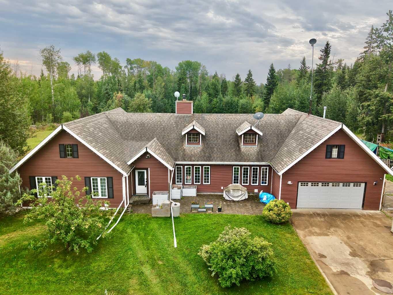Property Photo:  843058 Range Road 222 37  AB T8S 1S8 