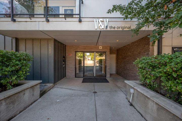 Property Photo:  1521 26 Avenue SW 202  AB T2T 1C4 