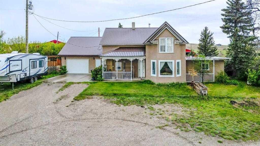 Property Photo:  30058 Hwy 501  AB T0K 0K0 