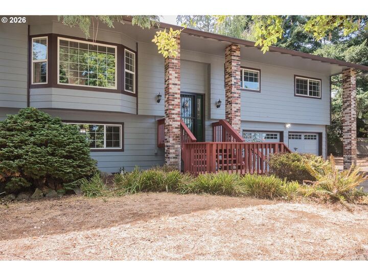 Property Photo: 15652 Henrici Rd OR 97045