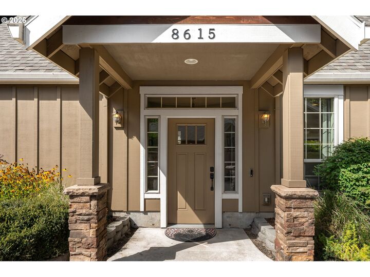Property Photo:  8615 SW Pinebrook St  OR 97224 