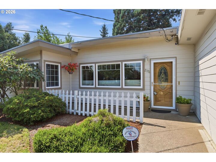 Property Photo:  2378 19th St  OR 97477 