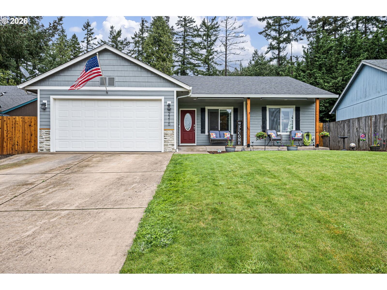 Property Photo: 2210 Wilson Ave OR 97424
