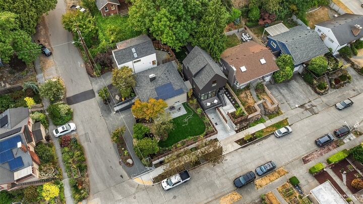 Property Photo:  2316 S Forest Street  WA 98144 