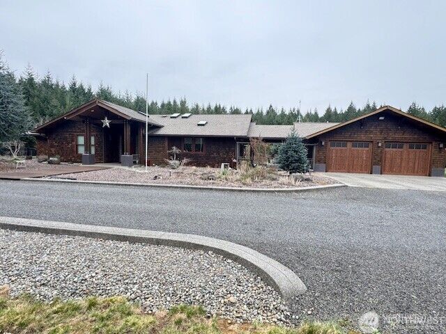 Property Photo: 641 Logan Hill Road WA 98532