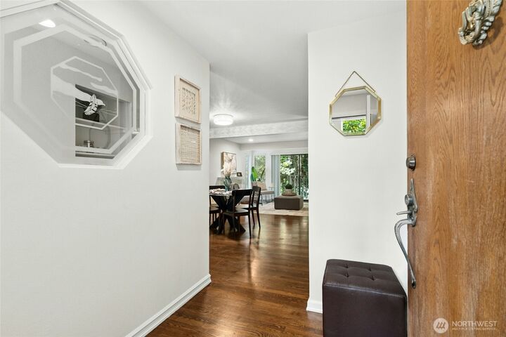 Property Photo: 3927 108th Avenue NE A102 WA 98004