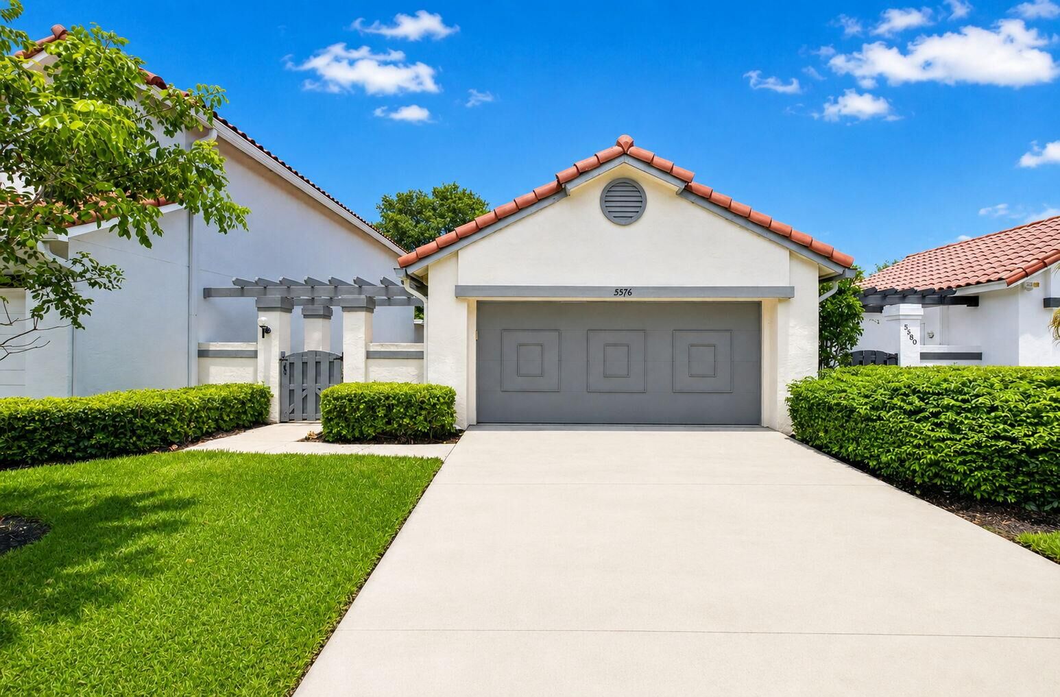 Property Photo: 5576 Fox Hollow Drive FL 33486