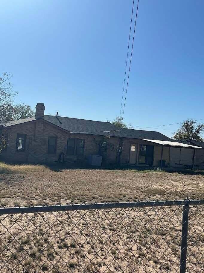 Property Photo: 2502 North Street TX 76901