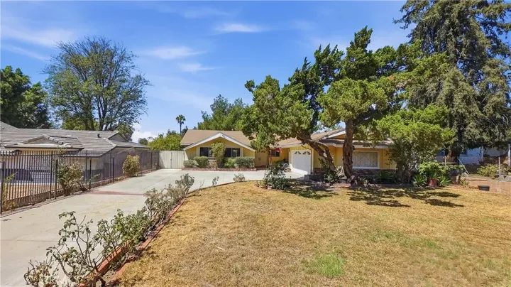 Property Photo:  11357 Orcas  CA 91342 
