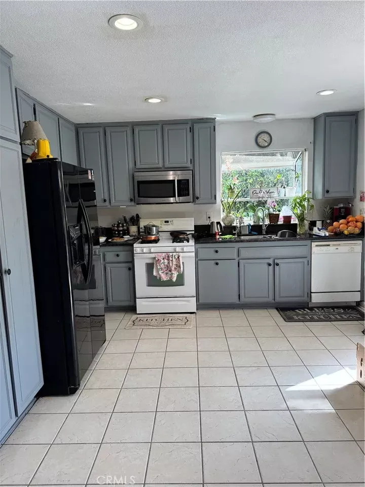 Property Photo:  6217 Anastasia  CA 93063 