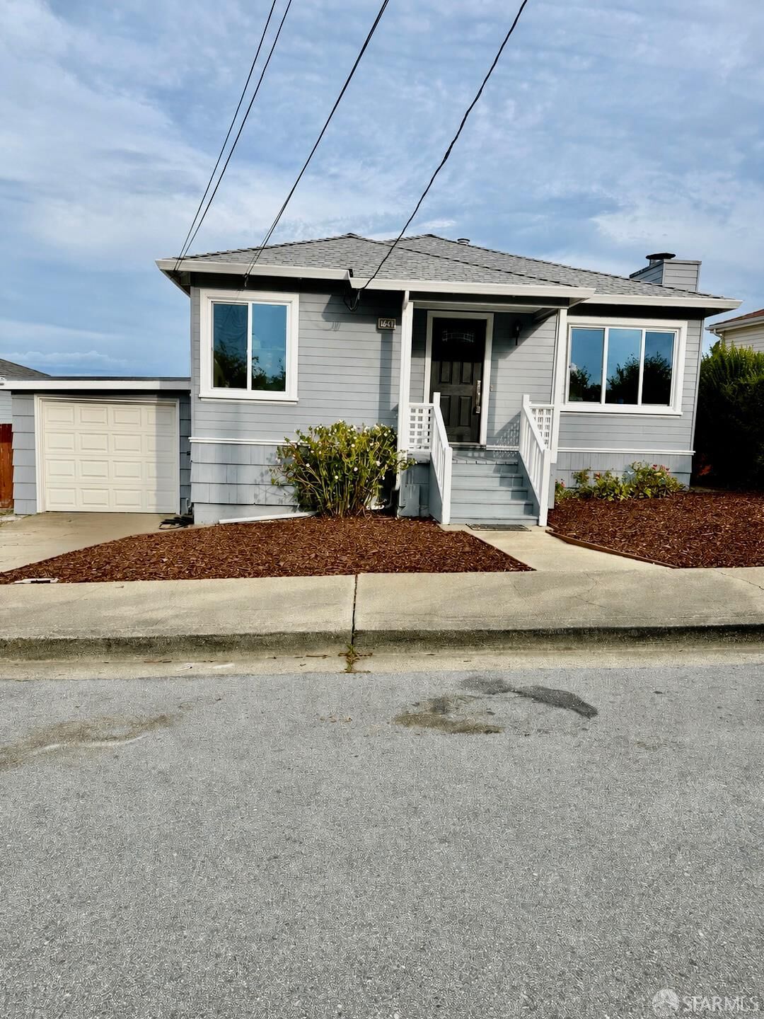 Property Photo:  654 Ash Avenue  CA 94080 
