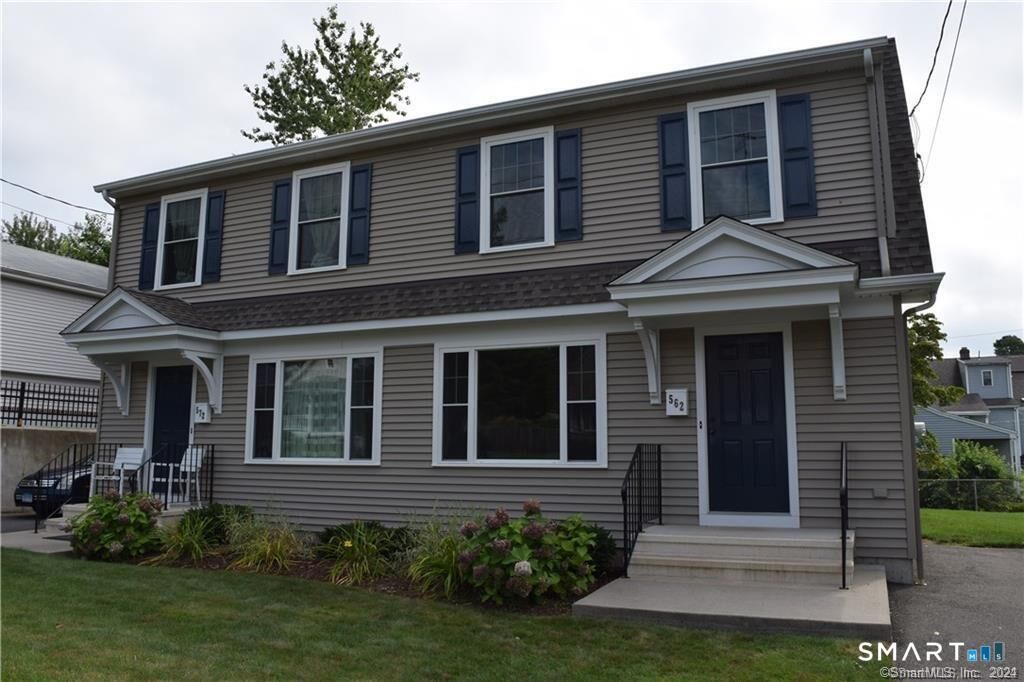 Property Photo:  562 Light Street  CT 06614 