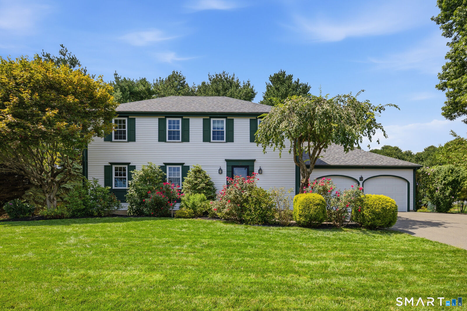 Property Photo:  32 Braeside Crescent  CT 06040 