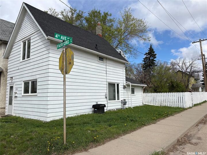 Property Photo:  404 Fairford Street W  SK S6H 1W2 