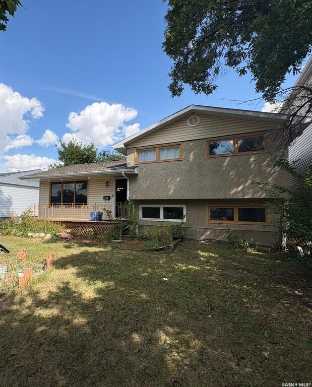 Property Photo:  317 Halifax Street  SK S4R 1T1 