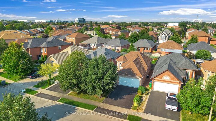 Property Photo:  111 Springview Drive  ON L6X 4K3 