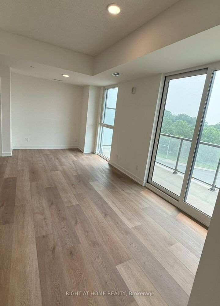 Property Photo:  33 Erie Avenue 506  ON N3S 0K7 