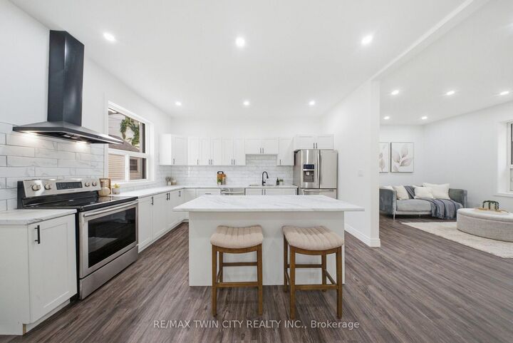 Property Photo:  42 Peel Street  ON N3S 5L8 
