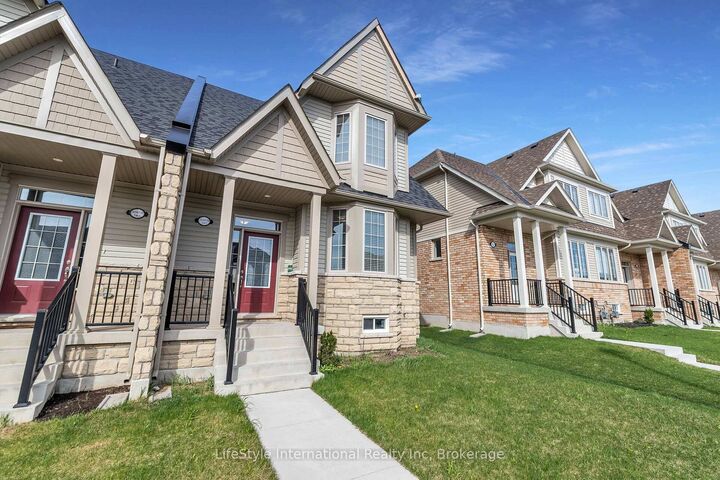 Property Photo:  210 Farley Road W 5  ON N1M 0H2 