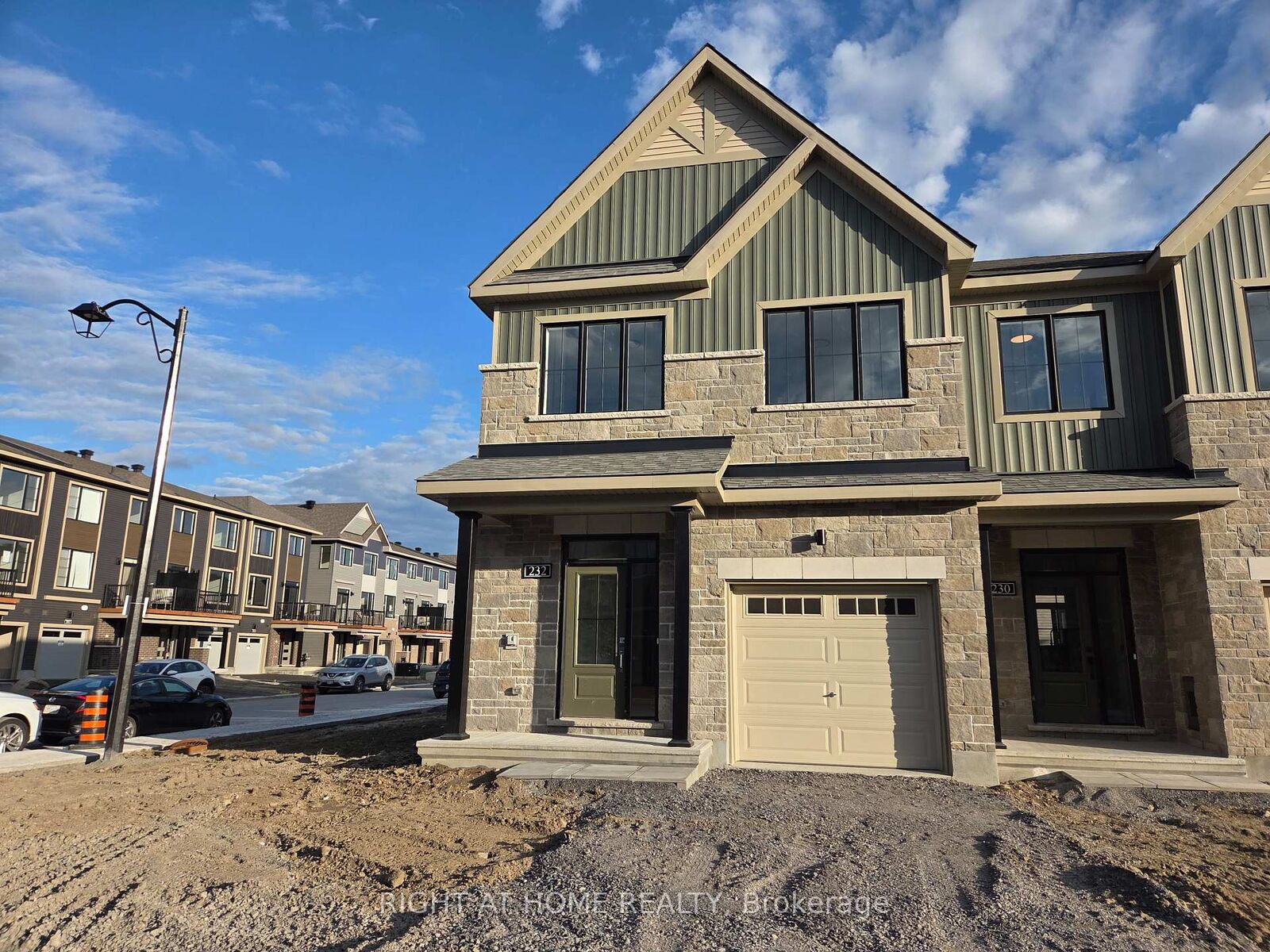 Property Photo:  232 Bankside Way  ON K2J 7N1 