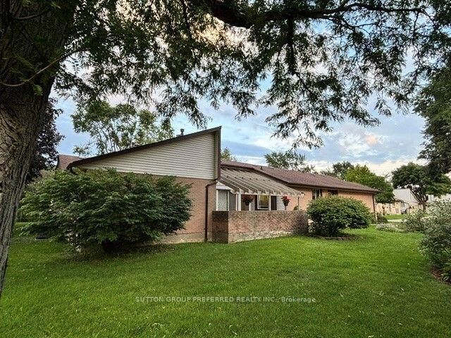 Property Photo:  60 Fiddlers Green Road 40  ON N6H 4S7 