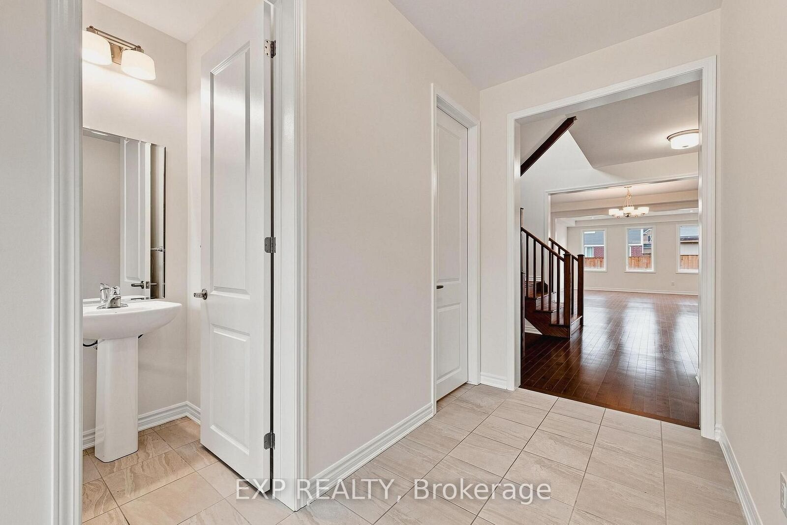 Property Photo:  264 Ridge Road  ON N3E 0C2 