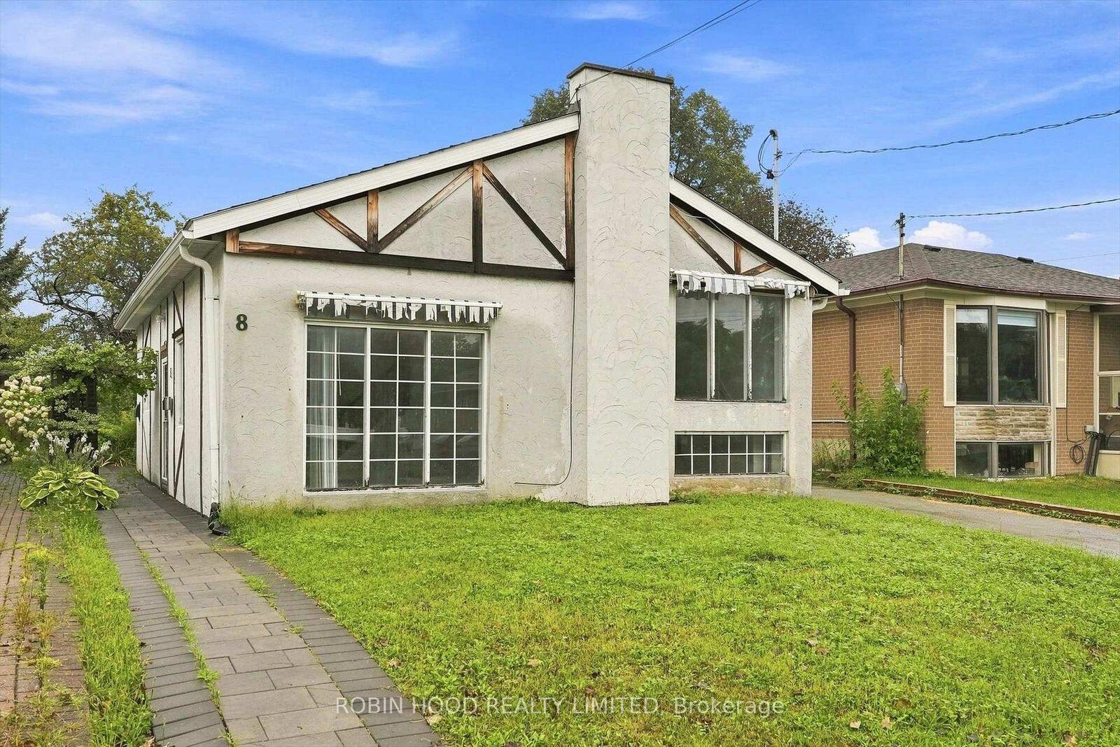 Property Photo: 8 Pandora Circle ON M1H 1V2