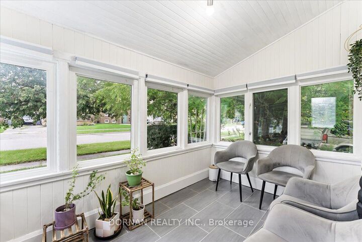 Property Photo:  207 Verdun Road  ON L1H 5T1 