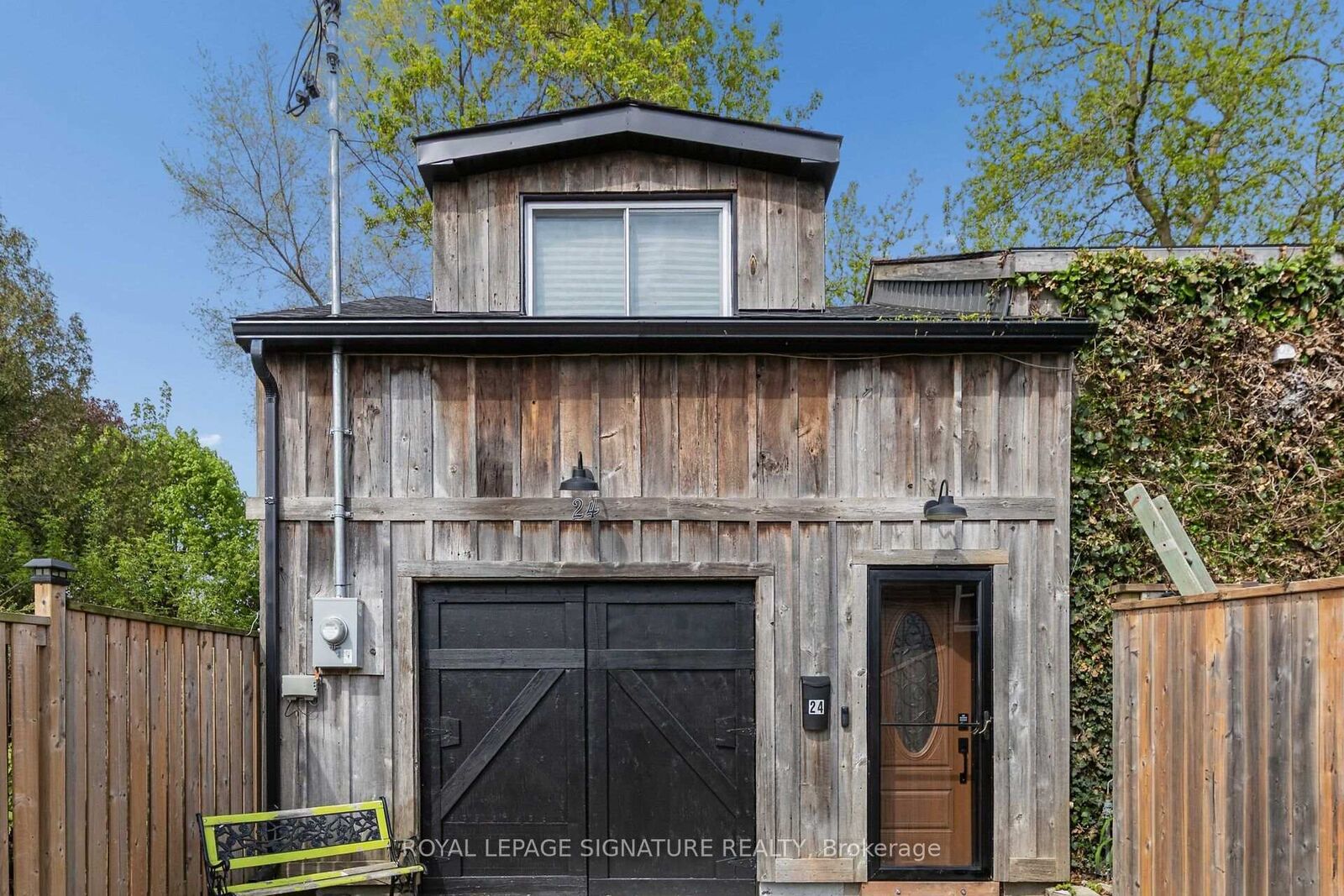 Property Photo:  24 Davidson Street  ON N1S 2T9 