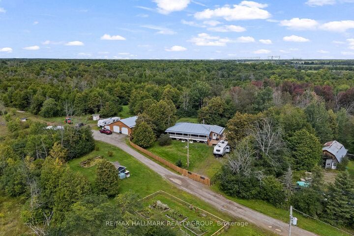 Property Photo:  6666 Roger Stevens Drive  ON K7A 4S6 