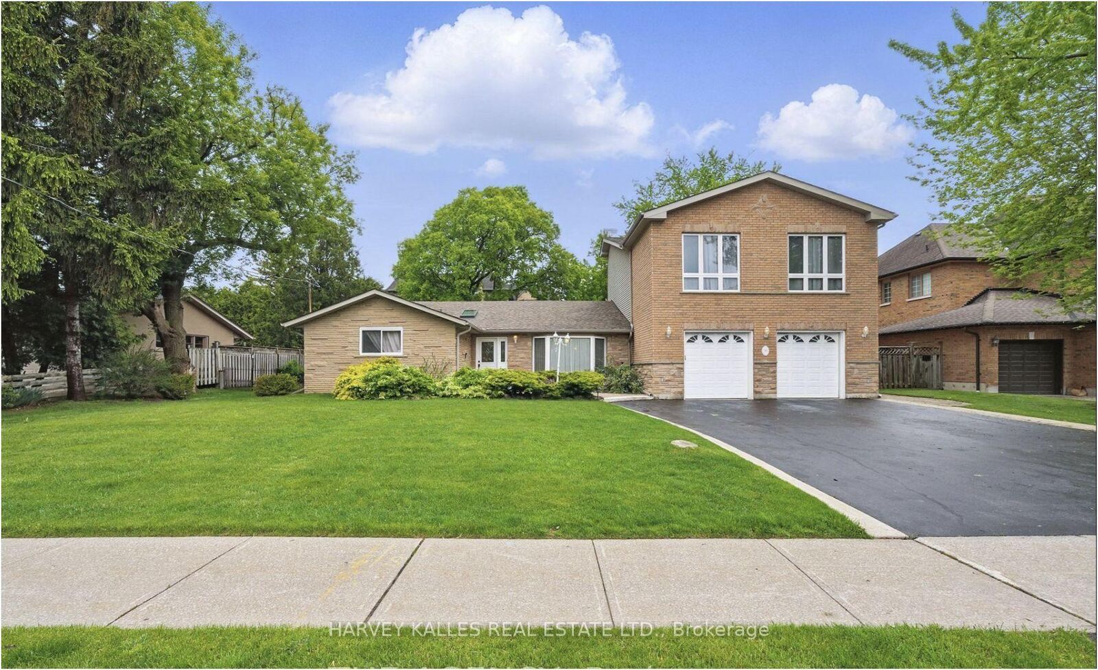 Property Photo:  55 Denham Drive  ON L4C 6H8 