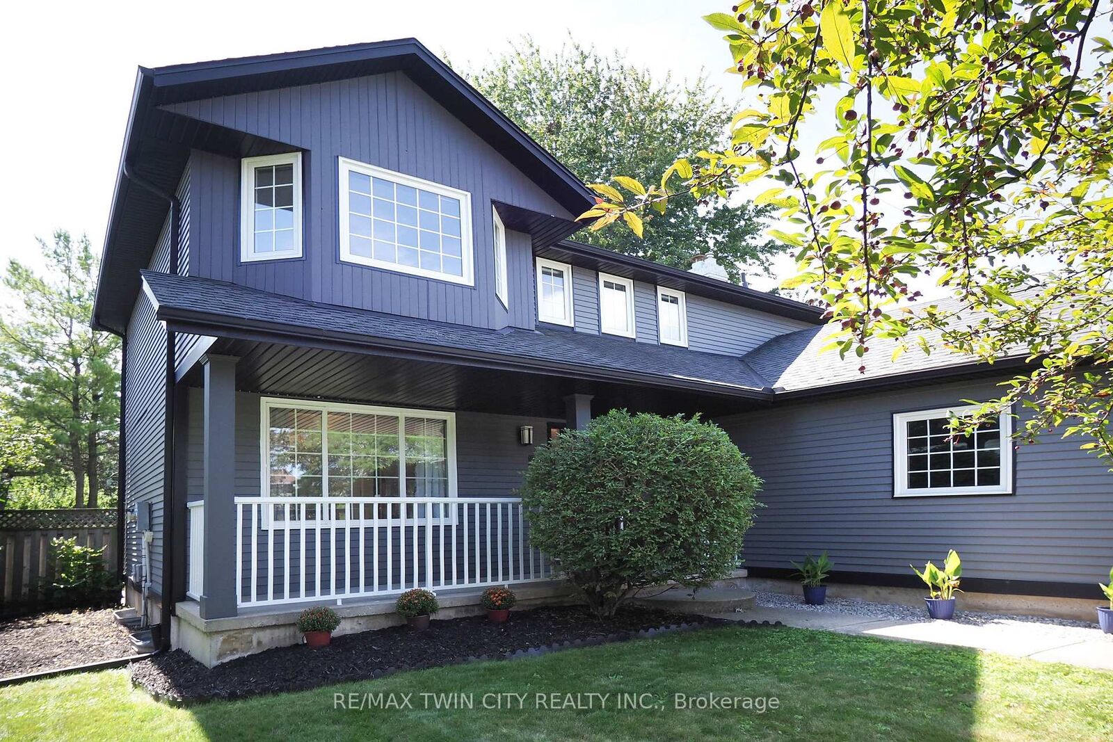 Property Photo: 324 Cooper Street ON N3C 3X8