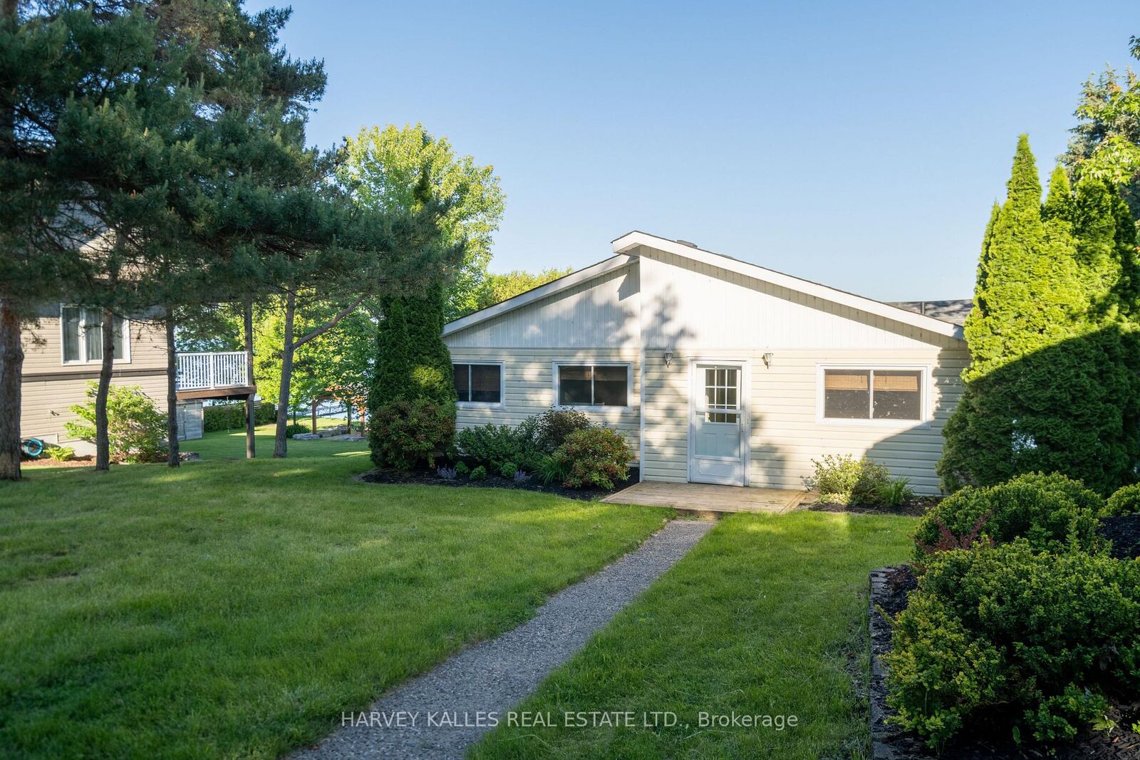 Property Photo: 149 Ball Point Road ON L9L 1B6