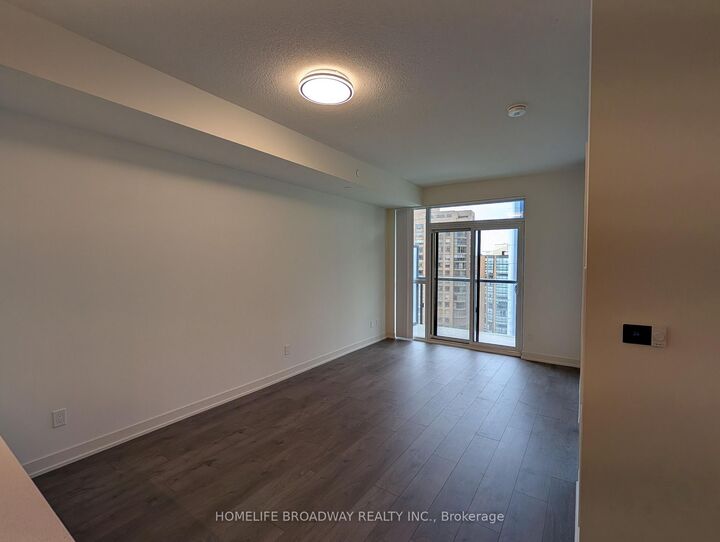 Property Photo:  4955 Yonge Street 2110  ON M2N 0L8 