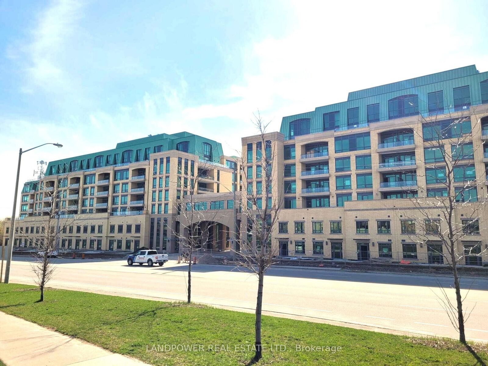 Property Photo:  11750 Ninth Line 727  ON L4A 5G1 