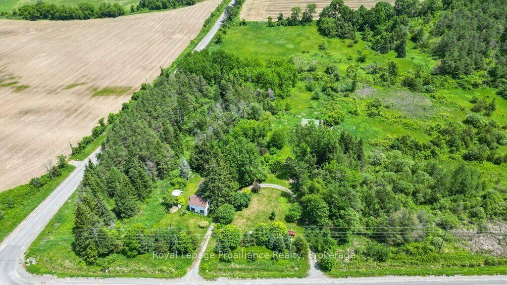 Property Photo:  2014 Foxboro-Stirling Road  ON K0K 3E0 