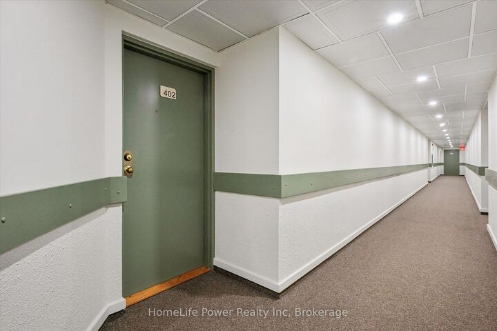 Property Photo: 22 Marilyn Drive 402 ON N1H 7T1