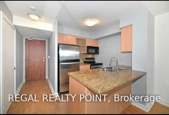 Property Photo:  16 Harrison Garden Boulevard 803  ON M2N 7J6 