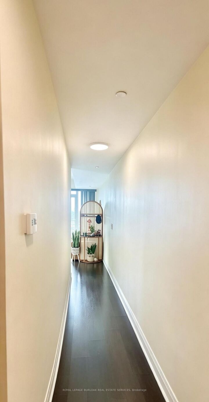 Property Photo:  160 Vanderhoof Avenue 1208  ON M5R 2H8 