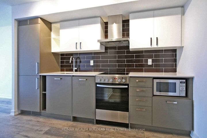 Property Photo:  125 Redpath Avenue 1513  ON M4S 0B5 