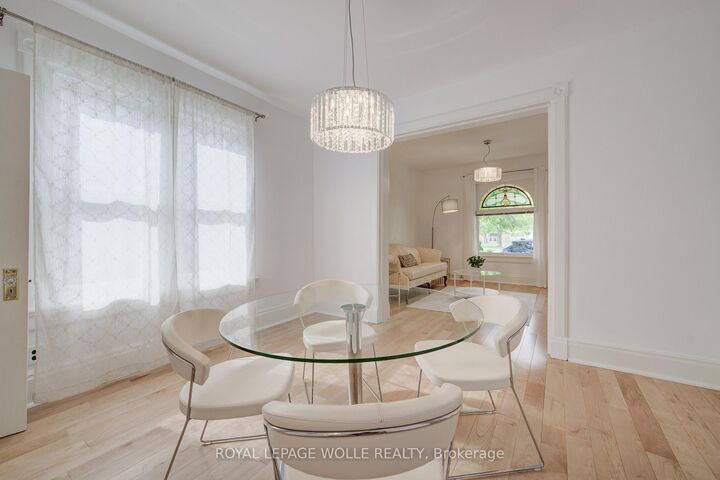 Property Photo:  25 Central Street  ON N2L 3A5 