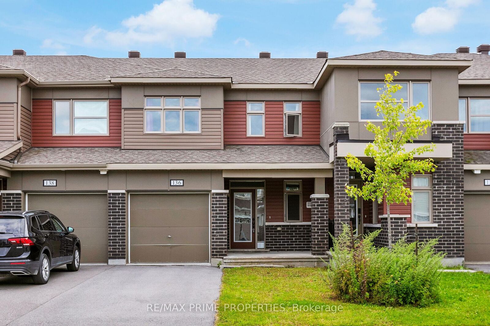 Property Photo:  136 Lanceleaf Way  ON K2V 0J9 