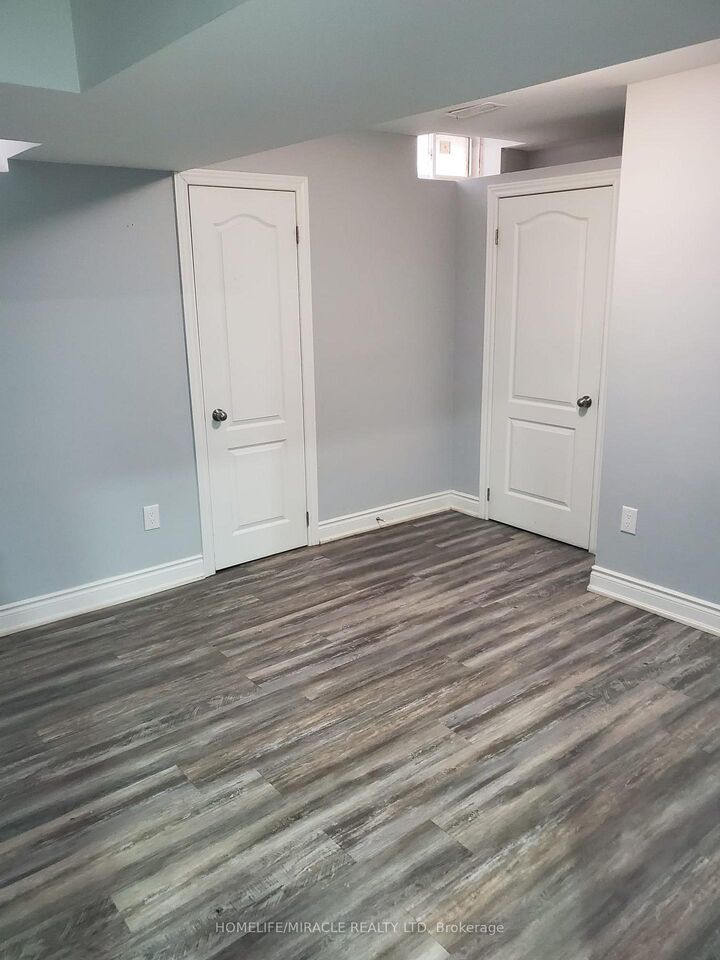 Property Photo:  43 Tappet Drive  ON L6P 0K4 